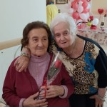 anziane in festa